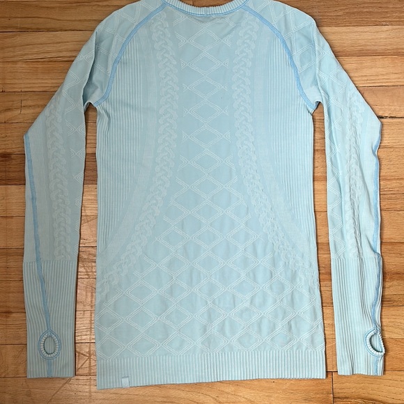 Lululemon long sleeve - Picture 2 of 3